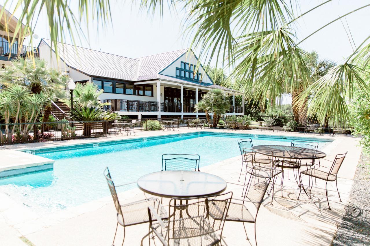 Hillside Boutique Hotel Castroville Экстерьер фото