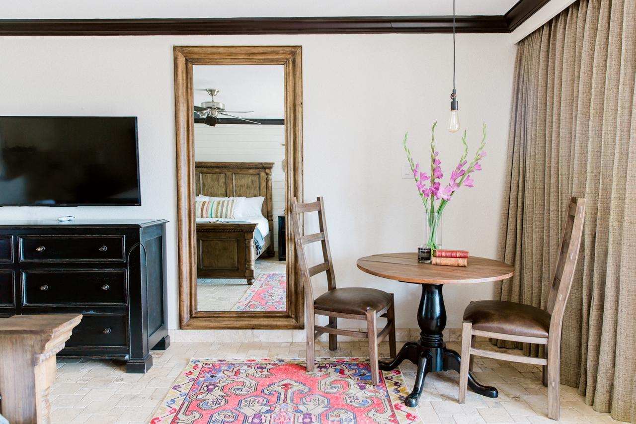 Hillside Boutique Hotel Castroville Экстерьер фото