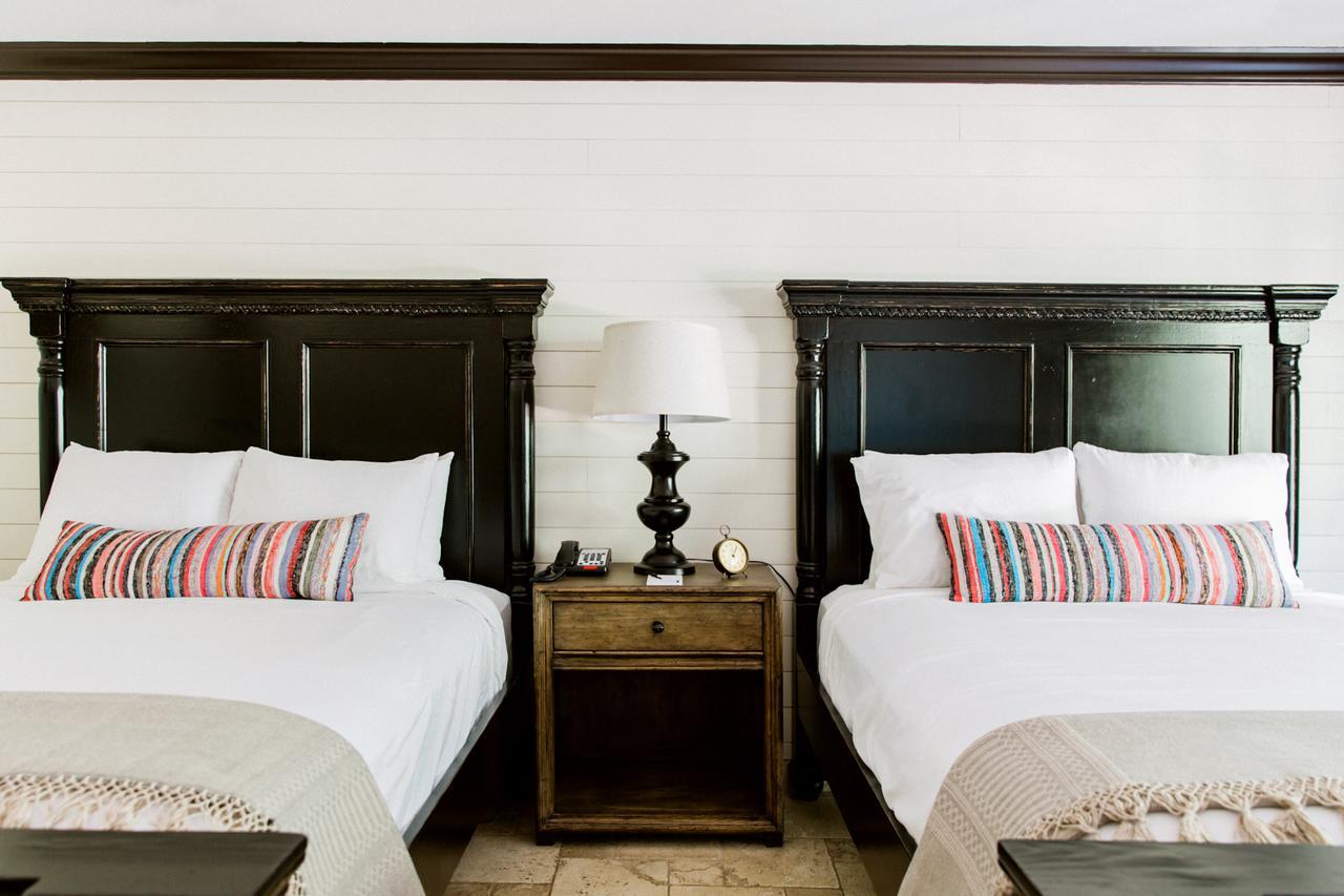 Hillside Boutique Hotel Castroville Экстерьер фото